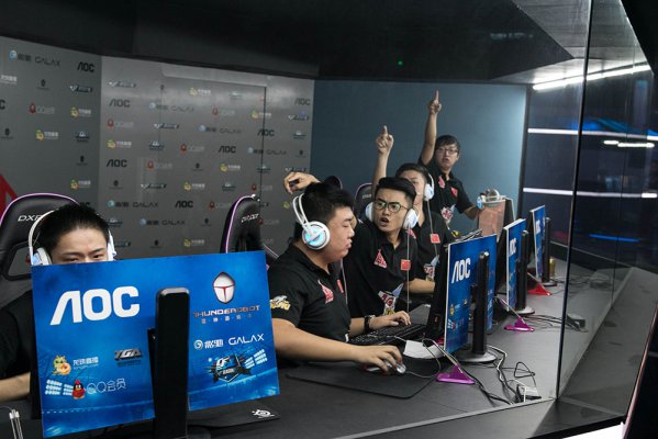 锋线新星的 锋线新星的