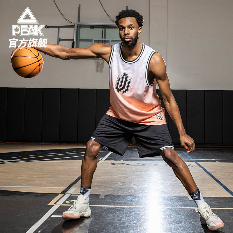 兼顾战力与 兼顾战力与